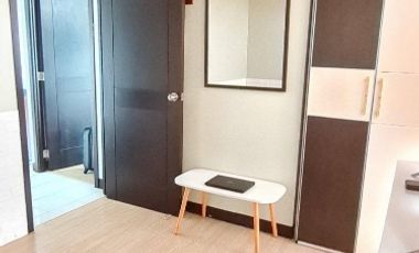 2 Bedroom Corner Unit 42 sqm Furnished at 2.9M For Sale in Sun Valley, Parañaque