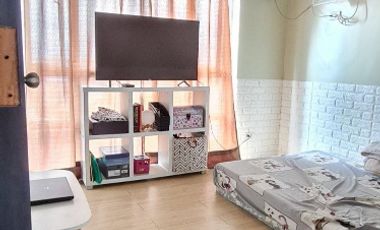 2 Bedroom Corner Unit 42 sqm Furnished at 2.9M For Sale in Sun Valley, Parañaque