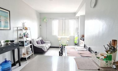 2 Bedroom Corner Unit 42 sqm Furnished at 2.9M For Sale in Sun Valley, Parañaque