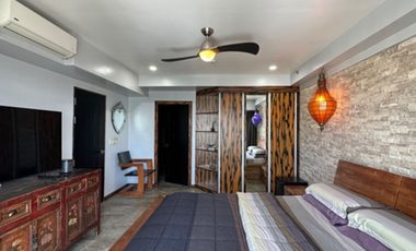 175 sqm 3 Bedroom Penthouse in Eton Residences, Makati City