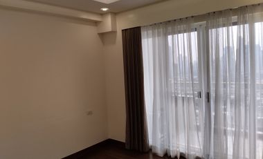 NEW, Penthouse 3BR 1MR 3T&B Nicely interior Design Semi Furnish facing amenities, with Balconies