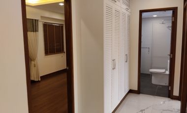 NEW, Penthouse 3BR 1MR 3T&B Nicely interior Design Semi Furnish facing amenities, with Balconies