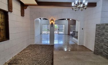 PN55735 Bungalow House with Pool for Rent in San Juan!