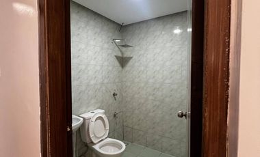 For Sale Townhouse(Residential) IN GALAS QC