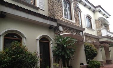 Spacious Classic House For Rent in Dasmarinas Village, Makati City