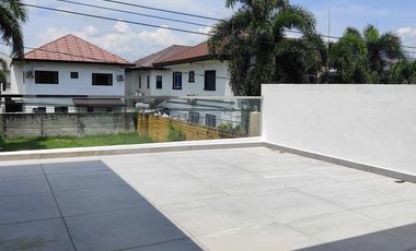 Pulu Amsic Subdivision 4BR w/ balcony, clean title in Angeles City, Pampanga