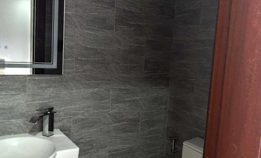 Pulu Amsic Subdivision 4BR w/ balcony, clean title in Angeles City, Pampanga