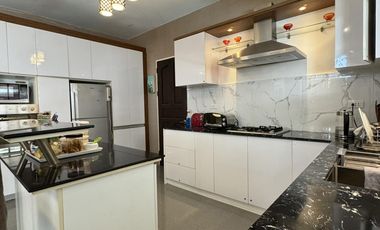 3 Houses Fully Furnished 2 Storey House With Swimming Pool Income Generating