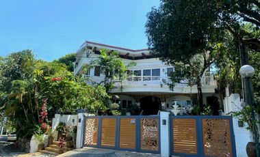 5BR House and Lot for SALE in Ayala Alabang Village Muntinlupa RH20814