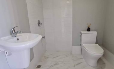 PRE SELLING STUDIO AT SUN VALLEY PARANAQUE NEAR SM BICUTAN AND NAIA TERMINAL 3