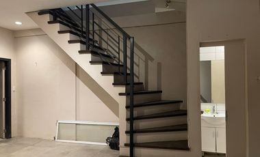 Palm Village Townhouse For Sale