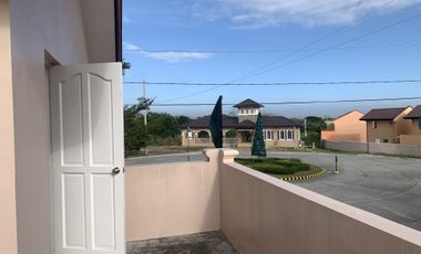 RFO 5 Bedroom House & Lot For Sale in Bacoor w/ 243 sqm lot area, near MCX with 2% DP only!!