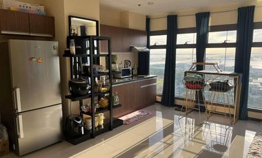 For Sale: Fully furnished Penthouse with parking at The Radiance Manila Bay