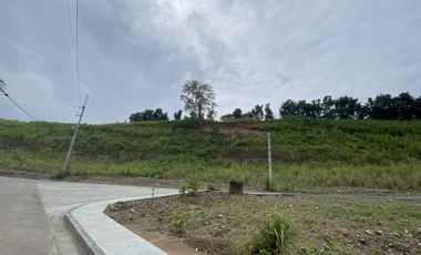 Prime 580 sqm Lot for Sale in La Cresta, Colinas Verdes – Gated Community with World-Class Amenities-  La Cresta Lot Promo at ₱13,000/sqm + VAT