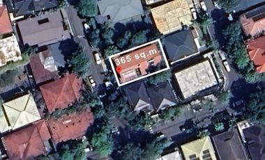 REPRICED!!! FOR SALE: Old Teardown House in Magallanes Village, Makati