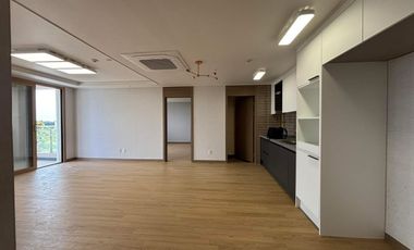 2BR Retirement Condo Unit in  D’heights, Clark