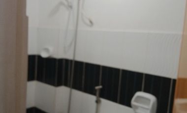 Sacrifice Sale Income Generating Building range P350k - P450K in Sta Cruz Mla