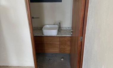 CASA EN RENTA EN CLUB Y DENTRO DEL CAMPO DE GOLF ALTOZANO, MORELIA