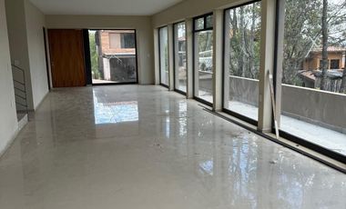 CASA EN RENTA EN CLUB Y DENTRO DEL CAMPO DE GOLF ALTOZANO, MORELIA