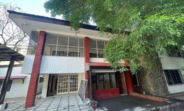 5 Bedrooms House and Lot for Rent at Pasay City