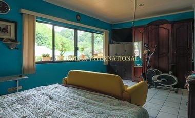 MA. LUISA REDUCED FOR SALE: Elegant family home