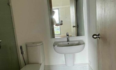 1BR UNIT IN PATIO SUITE with parking FOR SALE