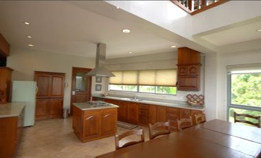 House For Sale in Canyonwoods with View of Taal Lake. Near Tagaytay