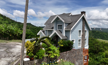 House For Sale in Canyonwoods with View of Taal Lake. Near Tagaytay