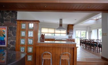 House For Sale in Canyonwoods with View of Taal Lake. Near Tagaytay