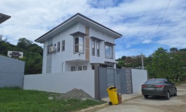 3 Bedrooms House And Lot In Sierra Hills Subic