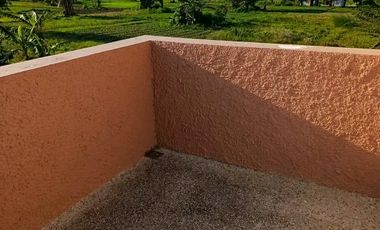 3 Bedrooms and 2 toilet and bath. Perfect House for Starting Family.