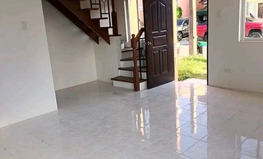 3 Bedrooms and 2 toilet and bath. Perfect House for Starting Family.