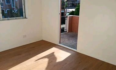 3 Bedrooms and 2 toilet and bath. Perfect House for Starting Family.