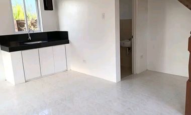 3 Bedrooms and 2 toilet and bath. Perfect House for Starting Family.