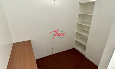 55 sqm office space @ mandaluyong for sale