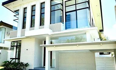 2 Storey House and Lot with 4BR and T&B in Treveia, Nuvali Calamba Laguna