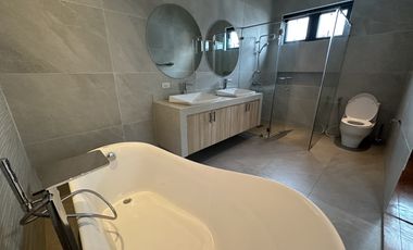 JSL MODERN HOUSE AND LOT FOR SALE IN AYALA ALABANG VILLAGE