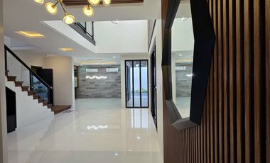 For Sale: Brand New Elegant Modern House in BF Homes Parañaque City