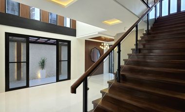 For Sale: Brand New Elegant Modern House in BF Homes Parañaque City