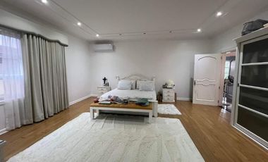 Grand Mediterranean Home 5 bedrooms for sale, Angeles