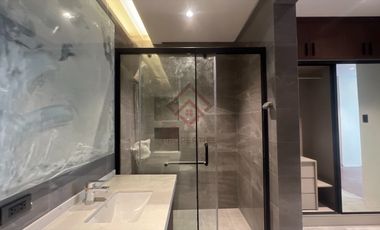 FOR SALE Ultra Modern Townhouse in Multinational Village - SH10