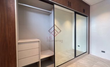 FOR SALE Ultra Modern Townhouse in Multinational Village - SH10