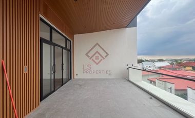 FOR SALE Ultra Modern Townhouse in Multinational Village - SH10