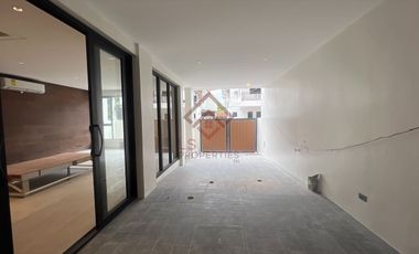 FOR SALE Ultra Modern Townhouse in Multinational Village - SH10