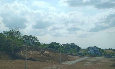 Re-Sale Prime Lot near North Gateway Business Park behind Capitol