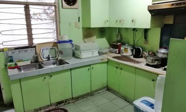 For Sale 1 Main House and 1 Apartment at Brgy. Tejeros Makati City