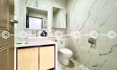 A Scenic View of City & Mt. Arayat: 4 Bedrooms Villa for Rent Located in Clark