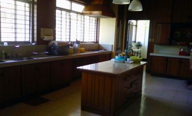 Special 4 Bedroom House for Rent in Dasmarinas Village, Makati City