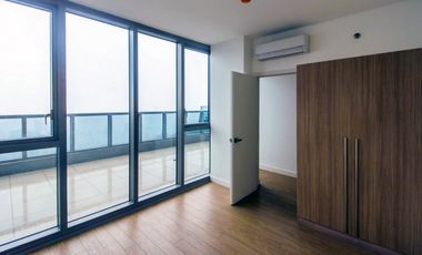 Exclusive Penthouse Unit For Sale In One Shangri-La Place