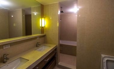 Exclusive Penthouse Unit For Sale In One Shangri-La Place